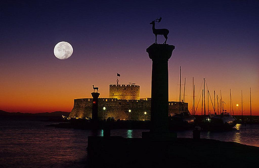 Apartamento Muses-Old Town Rhodes City Exterior foto